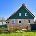 Huus Ant Diek, Mit Maisonette In Deichnähe, Nähe Norddeich * Norden