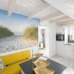 Huus Ant Diek, Mit Maisonette In Deichnähe, Nähe Norddeich * Norden