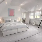 Huus Ant Diek, Mit Maisonette In Deichnähe, Nähe Norddeich * Norden