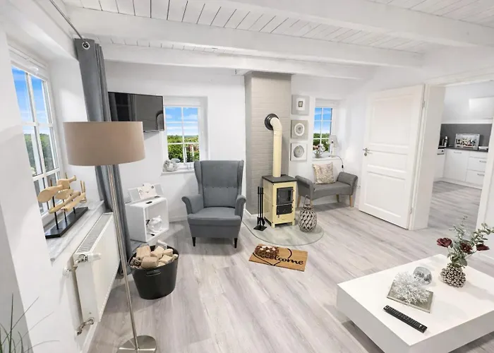 Ferienhaus Huus Ant Diek, Mit Maisonette In Deichnähe, Nähe Norddeich *